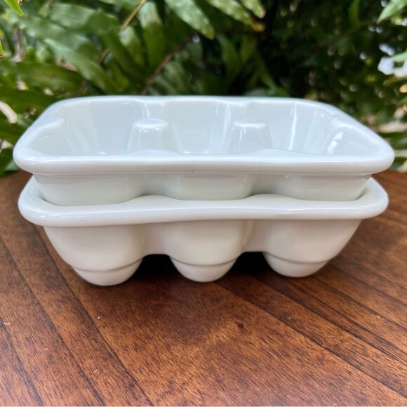 2 Ceramic Egg Carton Holders Each Holds 6 Eggs 🥚🐣 excellent condition - Picture 2 of 4